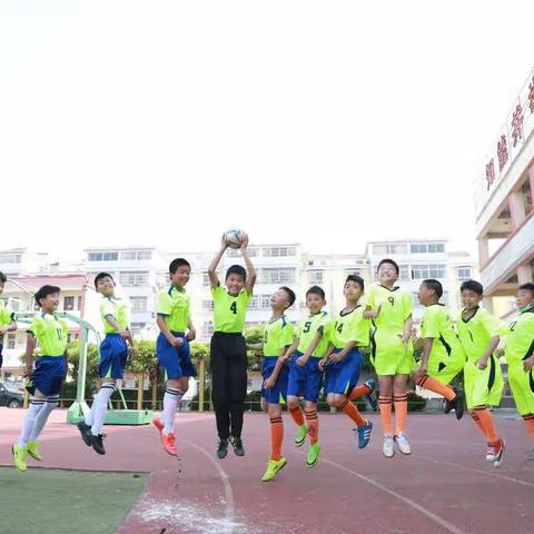 沂涛足球特色班