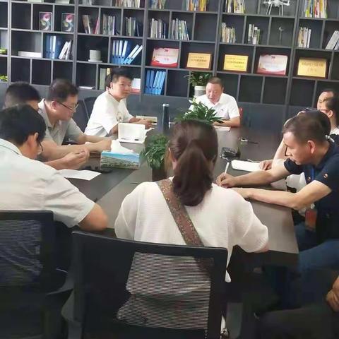 聚精会神抓质量，一心一意谋发展——记电子电工教研活动