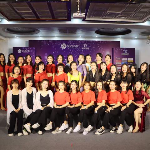 2021XY东方舞春季成人班汇演圆满成功