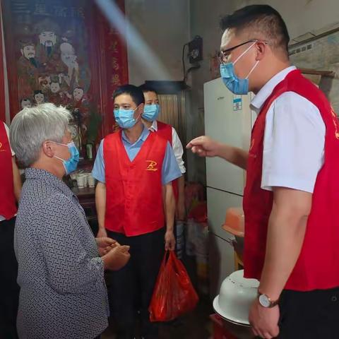 “迎端午，学楷模”，汛期志愿服务进村  电路检修温暖民心