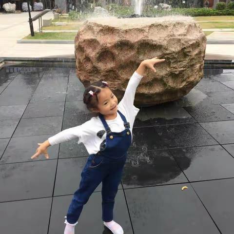 实验小学一（10）胡潇雅的多姿多彩的快乐寒假生活（副本）