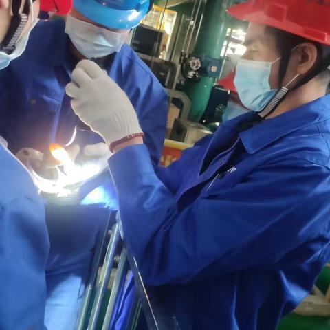 技能比武展风采  以赛促学强技能  汽机专业开展职业技能竞赛