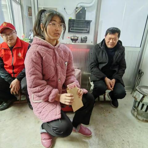 助圆学业梦 关爱暖人心