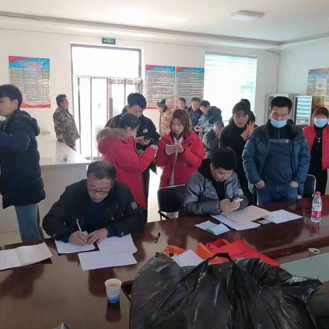 和龙支行青年突击队开展信息建档外拓活动