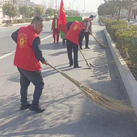 区政协机关干部赴安丰乡木厂屯村开展“全民清扫、提升环境”人居环境整治活动