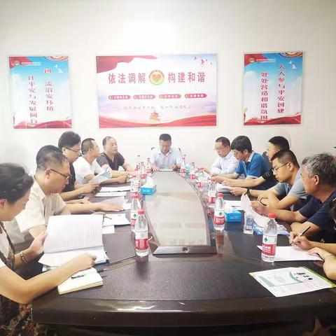 区政协调研区民政局困难群体社会救助机制