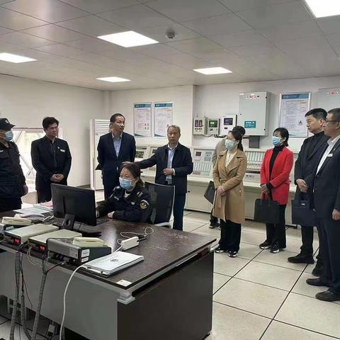 卫健委领导莅临公立医院——﻿视察保安队员技能培训