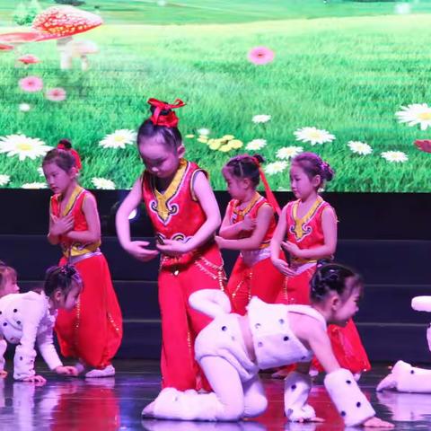 2020年石河子工人文化宫·华艺舞蹈学校迎新年暨教学汇报演出精装版-第七集