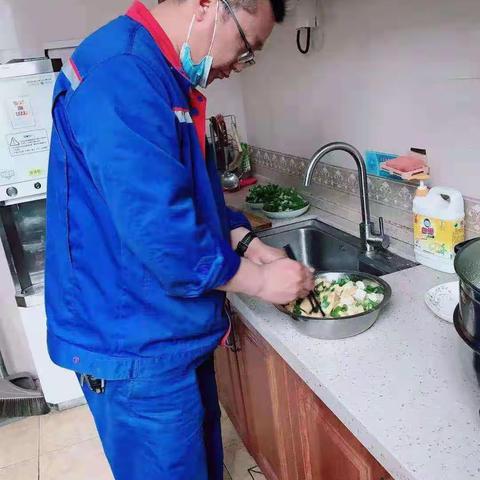 最美一餐     细节体现员工关怀