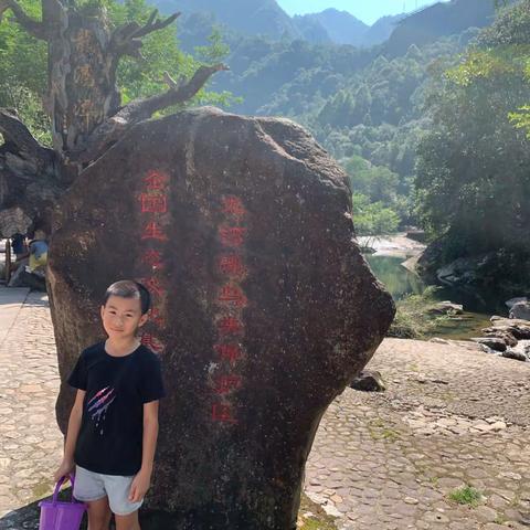 美丽的龙湾潭