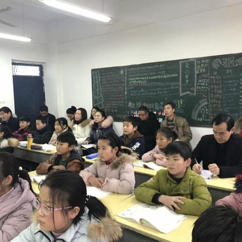 2019年秋期  莲庄镇中心小学与沙坡头小学交流学习教研活动。