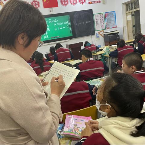 音德尔第四中学英语作文小练笔社团