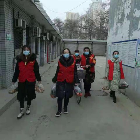 捐赠物资献爱心，同舟共济战疫情