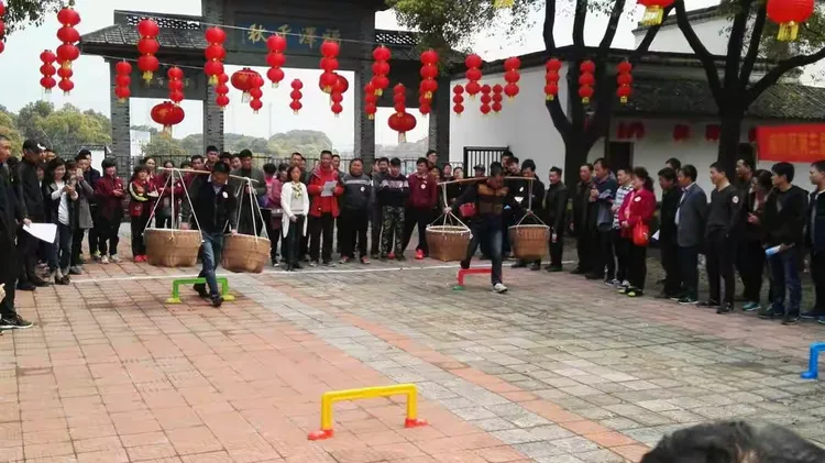 南浔区第三届运动会民俗运动比赛在含山风景区顺利举行