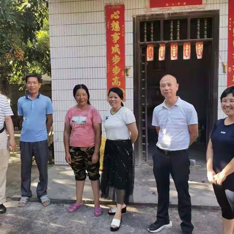 情系学生，为爱而行---电白区实践中学暑假全体教师家访在行动