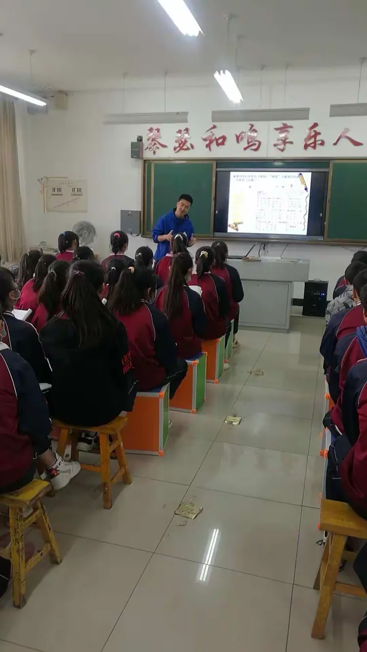 泾源县第一中学艺术组教研活动