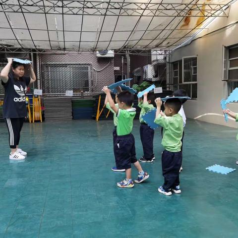 好玩的垫子游戏—协和幼儿园西苑园区小二班