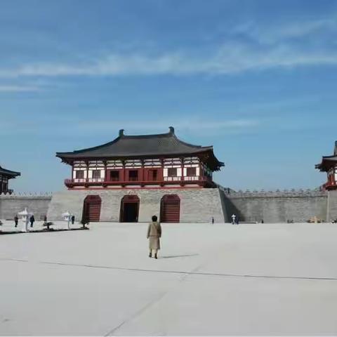 若问牛年石界事 请看洛阳定鼎门