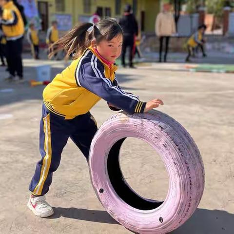 “悦动童心，健康成长”——吕合镇中心幼儿园钱粮分园第一届冬季运动会