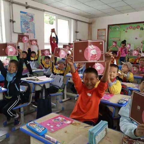 心灵魔法学院优势自信课在温泉九年制学校开课了