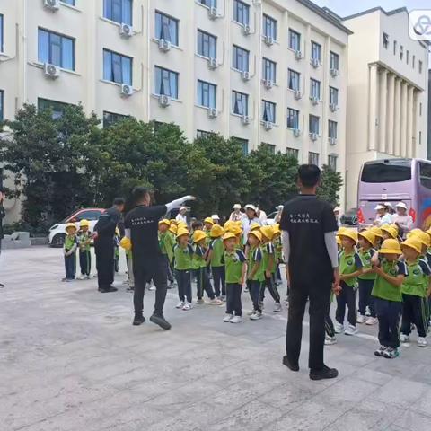 幼儿园的小可爱们