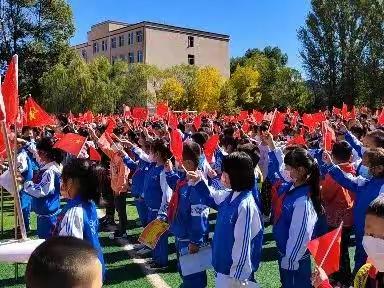 喜迎二十大，礼赞新时代——黑山嘴中心校窄岭实验小学2022-2023学年开学典礼