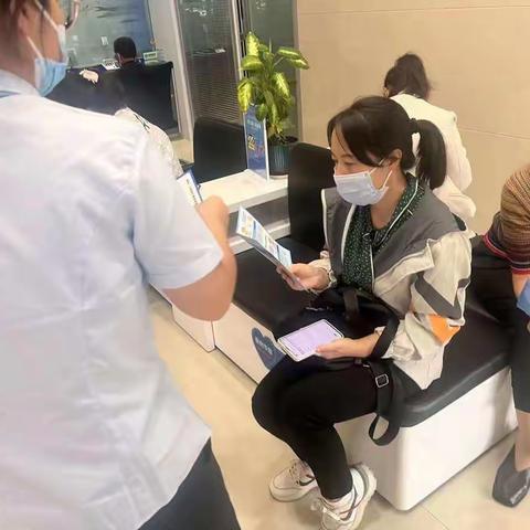 建行运城解放北路支行：拒绝假币 共同守护群众"钱袋子"