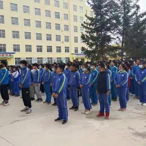 团结奋进 积极向上 健康活力—马营镇初级中学“工会杯”冬季拔河比赛举行