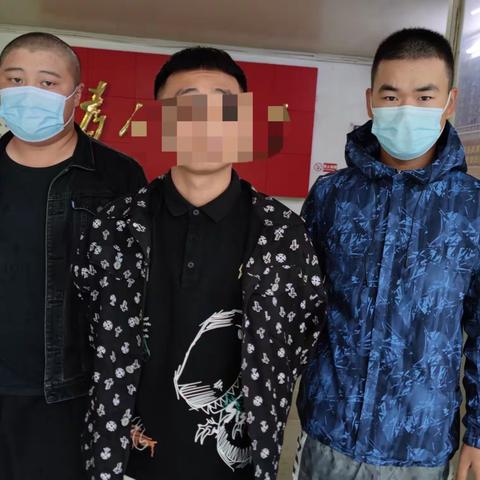 解放派出所梁耀打击行动队台风天抢险救灾、打击罪犯两不误！