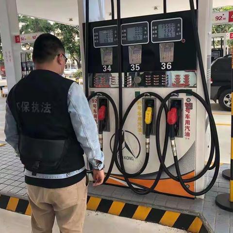 美兰区环监二中队开展加油站油气回收专项检查工作