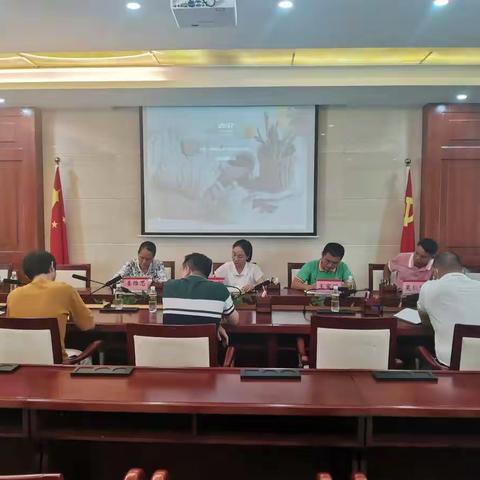 县政协调研团到本号镇开展培育发展家庭农场课题调研