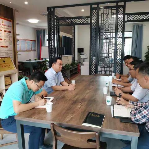 县政府县长李锋到本号镇调研指导村“两委”换届工作和“菜篮子”基地建设工作情况