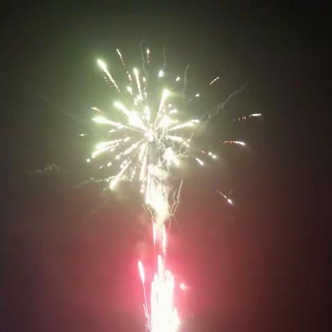 为什么饱含泪水，因为爱得深沉