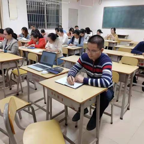 《如何从班主任管理角度提高班级学生成绩》——黎锦志班主任谈