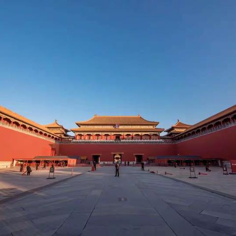 岁末再进宫