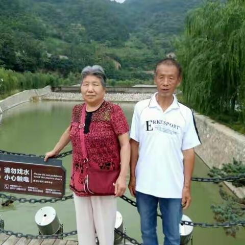 乒坛老将的美䈁。二零二五年。