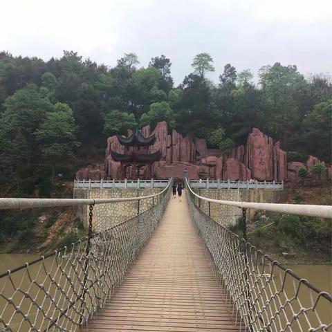 桃花岛之游——走走停停，是一种闲适，边走边看是一种优雅，边走边聊，边走边拍，是一种快乐！