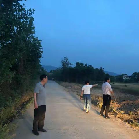 行者街办铁腕治霾工作夜间巡查工作纪实