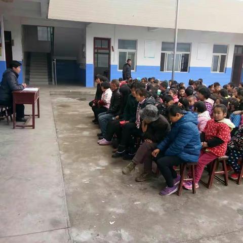 马堰小学扶贫政策大宣讲