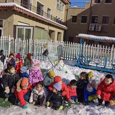 冬天的第一场雪～宝贝们打雪仗 堆雪人