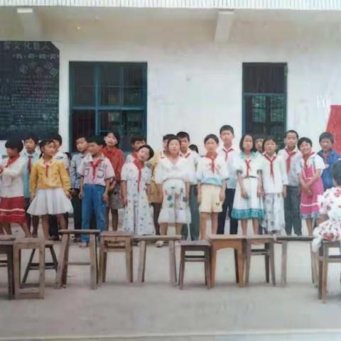 彭段小学25年再聚首