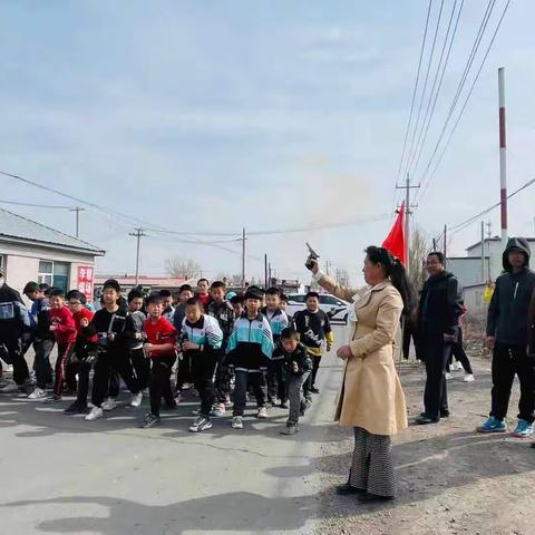 水泉小学举办春季越野赛