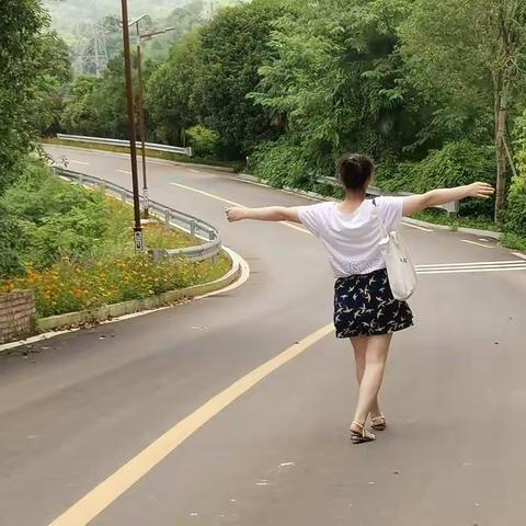 激情六月，你我相伴！黄山之旅我们在一起……