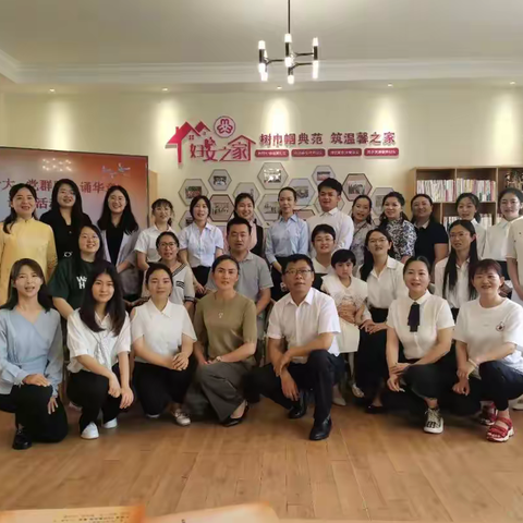 喜迎二十大党群同心诵华章