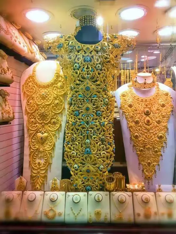 号称价值百万美金的金缕衣.