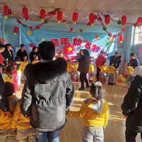 崔新庄子幼儿园“庆元旦·迎新年”系列活动之——“童声童心，同祝元旦”幼儿文艺汇演