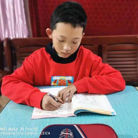 展五味作业 秀精彩寒假———五年级“五味”寒假作业展