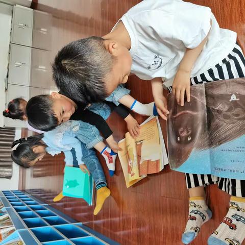 童年有书，未来有梦——石屏县龙朋镇中心幼儿园中三班“世界读书日”活动