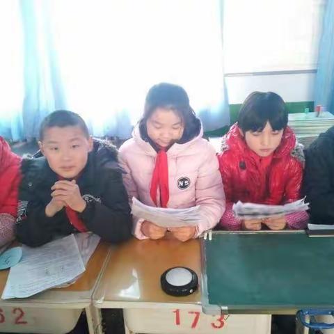 同学们畅游法律知识大世界