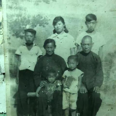 外婆家的老照片